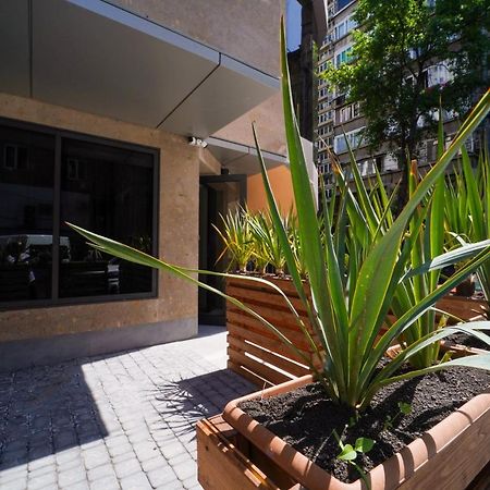 B&M Hotel Γιερεβάν Εξωτερικό φωτογραφία