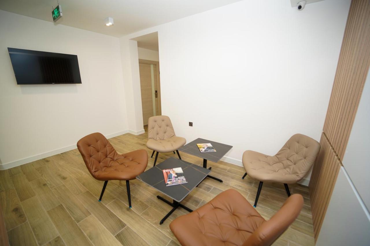 B&M Hotel Γιερεβάν Εξωτερικό φωτογραφία