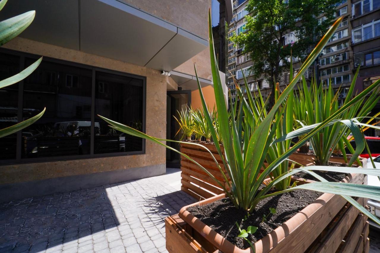 B&M Hotel Γιερεβάν Εξωτερικό φωτογραφία