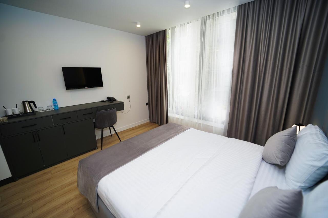 B&M Hotel Γιερεβάν Εξωτερικό φωτογραφία