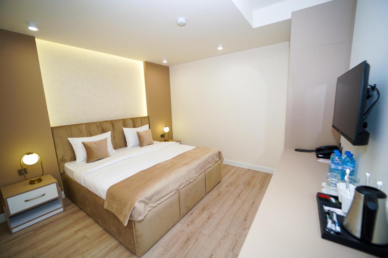 B&M Hotel Γιερεβάν Εξωτερικό φωτογραφία